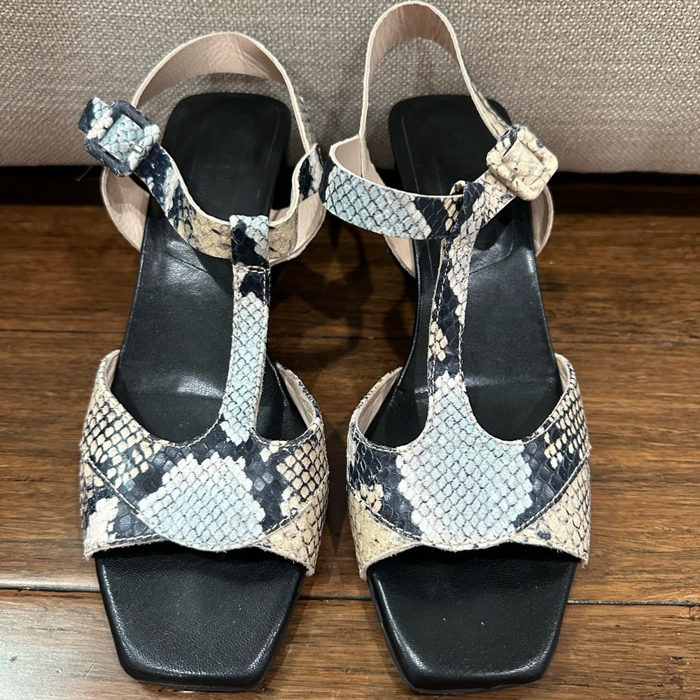 Hispanitas Stylish Snakeskin Patterned Women's Sandals size 38